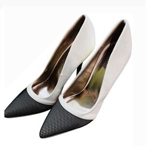 Charlotte‎ Russe Women's White Black Mesh Pointed Toe Stiletto Heels Size 10